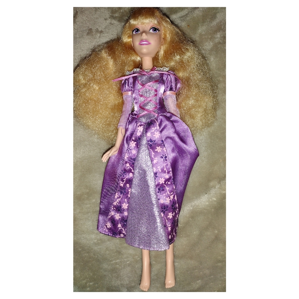 Disney Sparkling Princess Rapunzel Doll